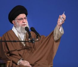 ഖമനയി വീണു, പിൻഗാമിയെ തേടി ഇറാൻ; ഗൾഫ് രാജ്യങ്ങളിലെ ആക്രമണങ്ങളിൽ ലക്ഷ്യം രണ്ട് Ayatollah Ali Khamenei