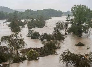 ടെക്സസിലെ മിന്നൽ പ്രളയം; 43 മരണം, 27 പെൺകുട്ടികളെ കാണാനില്ല Texas Flash Flood