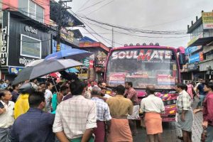 kozhikode kannur bus protest
