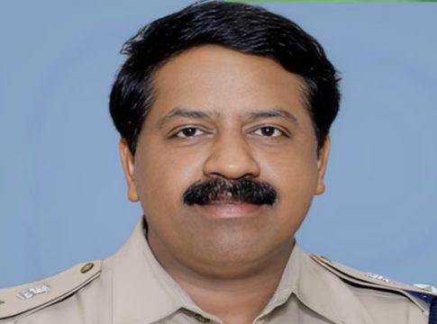 ഐപിഎസ് തലത്തിൽ അഴിച്ചുപണി; പത്തനംതിട്ട എസ്പിക്ക് സുപ്രധാന ചുമതല VG Vinodkumar