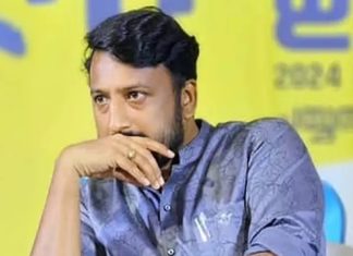 രാഹുൽ മാങ്കൂട്ടത്തിലിന് തിരിച്ചടി; ജാമ്യാപേക്ഷ കോടതി തള്ളി, ജയിലിൽ തുടരും Rahul Mamkootathil Controversy