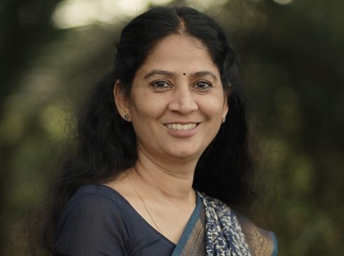 ‘ഉൽഘാടനത്തിന് തുണിയുടുക്കാത്ത താരങ്ങളെ മതി, എല്ലാവരും ഇടിച്ചുകയറും’ U. Prathibha Controversial Speech