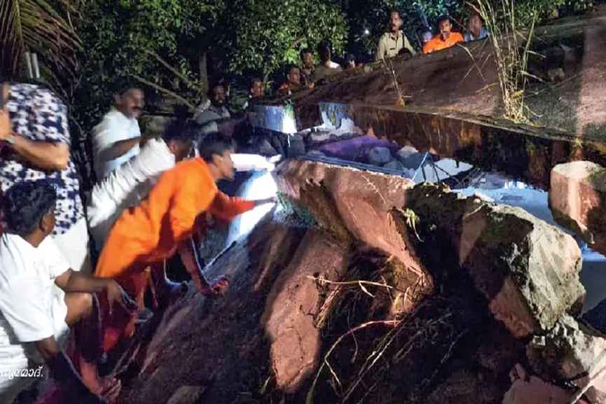 Landslide in Adimali Landslide in Adimali
