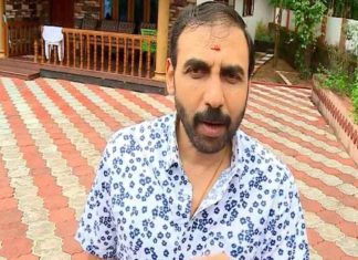 เดเดฃเตเดฃเดฟเดเตเดเตเดทเตโเดฃเตป เดชเตเดฑเตเดฑเดฟเดเตเดเต เดฌเตเดเดเดณเตเดฐเตเดตเดฟเตฝ เดเตเดเดฟเดเดณเตเดเต เดญเตเดฎเดฟ เดเดเดชเดพเดเต, เดซเตโเดณเดพเดฑเตเดฑเตเดเดณเตเด เดตเดพเดเตเดเดฟ Unnikrishnan Potty