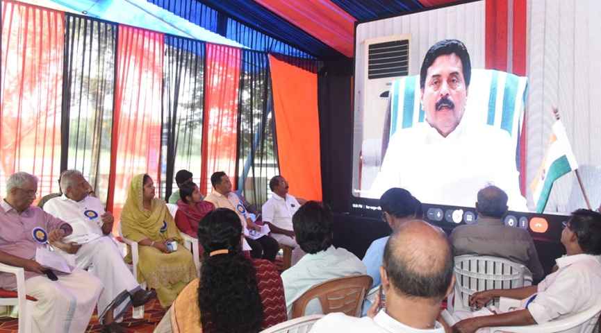 Minister Roshy Augustine inaugurates the Bharathapuzha-Biyyam Kayal Canal project online, speaking during the event.