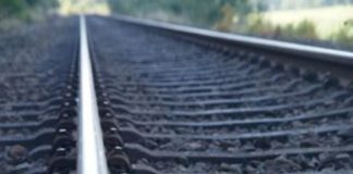 เดฑเตเดฏเดฟเตฝเดตเต เดเตเดฐเดพเดเตเดเดฟเตฝ เดเดเตเดเตเดเดฒเตเดฒเต; เดเตเดเตเดเดฟเดฏเดฟเตฝ เดเตเดฐเตเดฏเดฟเตป เด
เดเตเดเดฟเดฎเดฑเดฟ เดถเตเดฐเดฎเด? เด
เดจเตเดตเตเดทเดฃเด Railway Track