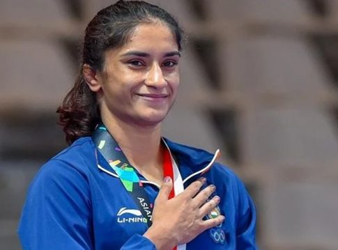 ‘ലൊസാഞ്ചലസ് ഒളിമ്പിക്സിനായി തയ്യാറെടുക്കുന്നു’; വിരമിക്കൽ പിൻവലിച്ച് വിനേഷ് ഫോഗട്ട് vinesh phogat