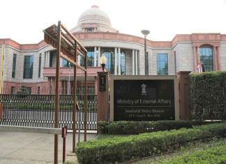 ഇറാനിൽ 9000 ഇന്ത്യക്കാർ; ഒഴിപ്പിക്കാനുള്ള തയ്യാറെടുപ്പ് പൂർത്തിയാക്കി വിദേശകാര്യ മന്ത്രാലയം Ministry of External Affairs