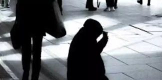 ഭിക്ഷാടനം; 56,000 പാക്കിസ്ഥാനികളെ നാടുകടത്തി സൗദി, വിസാ വിലക്കുമായി യുഎഇ Saudi Arabia deports 56,000 Pakistanis