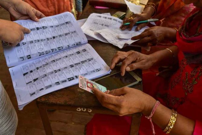 എസ്ഐആർ; തെറ്റ് തിരുത്താൻ ‘പ്രത്യേക യജ്ഞം’, ഒഴിവാക്കിയവരെ ഉൾപ്പെടുത്തും SIR