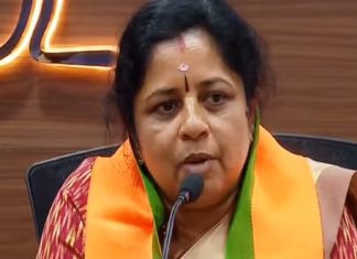 R Rashmi Joins BJP