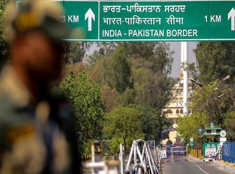 ഇന്ത്യ-പാക്ക് അതിർത്തിക്ക് സമീപം പോലീസുകാർ കൊല്ലപ്പെട്ട നിലയിൽ; അന്വേഷണം India-Pakistan Border