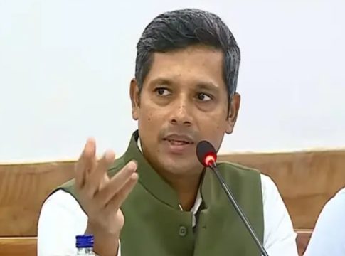 അഭിമുഖം നീക്കിയത് മെറ്റക്ക് സംഭവിച്ച അബദ്ധം, ഉടൻ പരിഹാരം കാണും; തിരഞ്ഞെടുപ്പ് ഓഫീസർ Chief Electoral Officer Rathan Khelkar