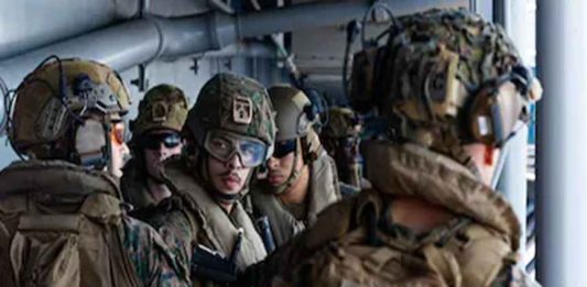 കരയുദ്ധത്തിന് തയ്യാറെടുപ്പ്? 3500 സൈനികരുമായി യുഎസ്എസ് ട്രിപ്പോളി പശ്ചിമേഷ്യയിൽ US Army