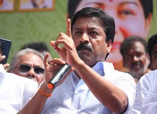 അണ്ണാ ഡിഎംകെ പിളർന്നു; ഷൺമുഖം വിഭാഗം ടിവികെയ്ക്കൊപ്പം, വിജയ്യെ കാണും AIADMK CV Shanmugam Group Joins TVK Govt