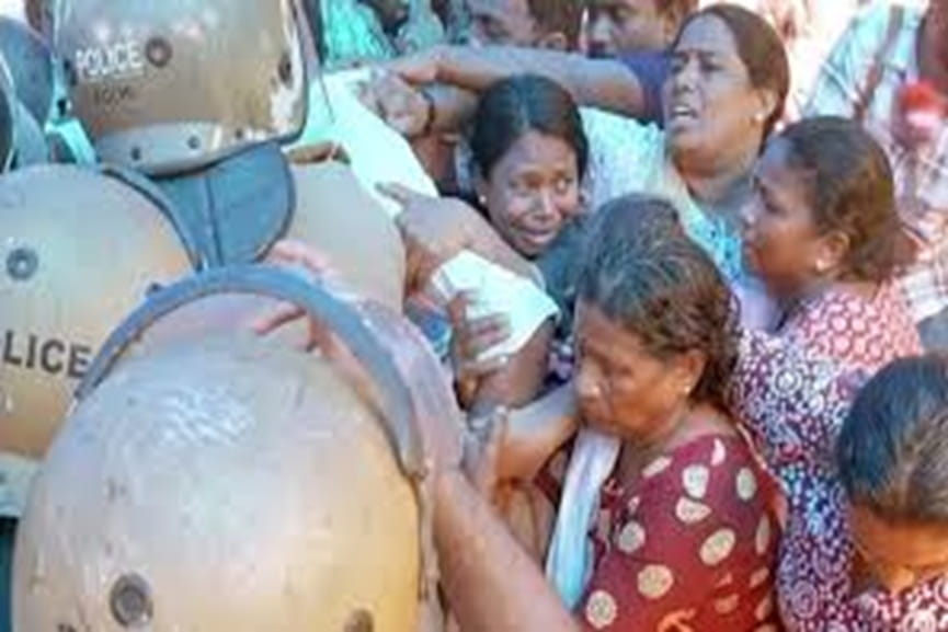 Protest Against Eviction in Malaidamthuruthu Protest Against Eviction in Malaidamthuruthu