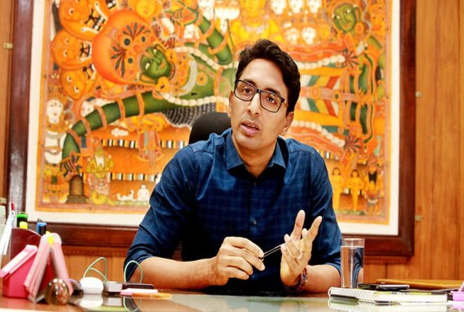 ഐഎഎസ് തലപ്പത്ത് വൻ അഴിച്ചുപണി; ആറ് ജില്ലാ കലക്ടർമാരെ മാറ്റി PB Nooh