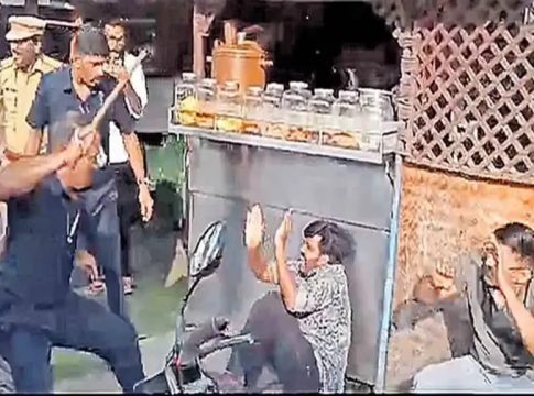 നവകേരള സദസിലെ മർദ്ദനം; ഗൺമാൻ അടക്കം അഞ്ചുപേർ പ്രതികൾ navakerala sadas controversy