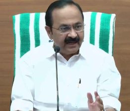 വിഴിഞ്ഞം ഓഹരി കൈമാറ്റം; അദാനി മാനേജ്മെന്റിനെ അതൃപ്തി അറിയിച്ച് മുഖ്യമന്ത്രി VD Satheesan Breaks Silence on ED Raid