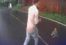 മുട്ടിലിഴയുന്ന കുഞ്ഞ് നടുറോഡിൽ; രക്ഷകരായി ബസ് ജീവനക്കാർ Baby Rescue In Kondotty Malappuram