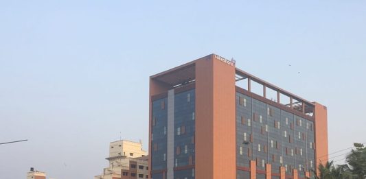 അവയവക്കച്ചവടം; അന്വേഷണം ലേക്ഷോറിലെ ഡോക്ടർമാരിലേക്ക്, ചോദ്യം ചെയ്തു Lakeshore Hospital Kochi