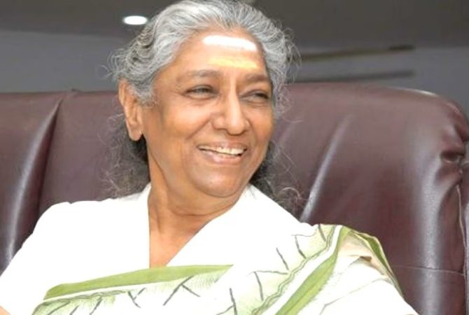 വിഖ്യാത ഗായിക എസ്. ജാനകി അന്തരിച്ചു; മലയാളികളുടെ സ്വന്തം ‘ജാനകിയമ്മ’ s janaki passes away
