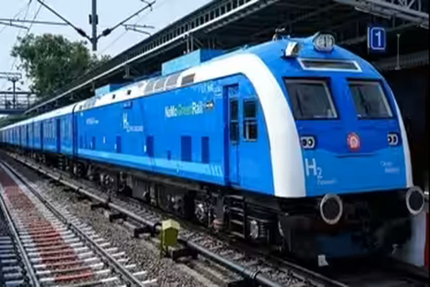 India Launches First Hydrogen Train India Launches First Hydrogen Train