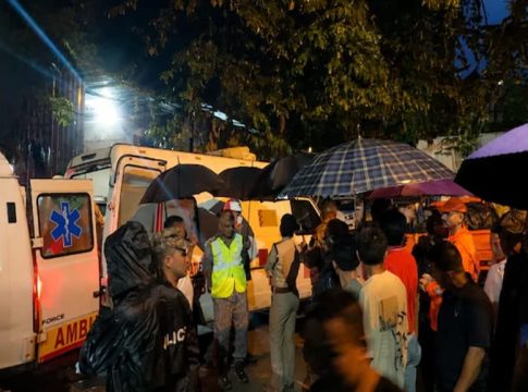 സിക്കിമിൽ തുരങ്കത്തിൽ മണ്ണിടിച്ചിലും വിഷവാതക ചോർച്ചയും; എട്ടുമരണം Sikkim Tunnel Landslide