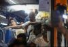 ബസ് തടഞ്ഞ് പോലീസ്, ഇരച്ചെത്തി ജനക്കൂട്ടം; ഗാന്ധി സ്മൃതിയിലെത്തി എംപിമാർ delhi protest-india alliance