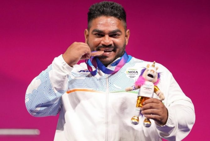 കോമൺവെൽത്ത് ഗെയിംസ്; ഇന്ത്യക്ക് ആദ്യ മെഡൽ, ജാന്ദു കുമാറിന് വെങ്കലം jhandu-kumar