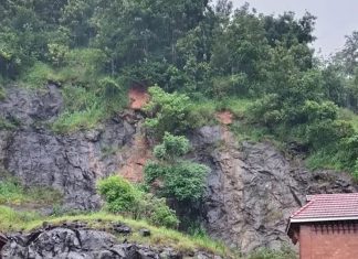കുതിരാൻ തുരങ്കത്തിൽ മണ്ണിടിച്ചിൽ; പ്രദേശത്ത് മഴ തുടരുന്നതിൽ ആശങ്ക Kuthiran tunnel landslide