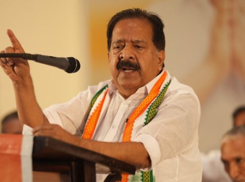 ‘കേരളം ക്രിമിനലുകളുടെ നാടല്ല; വിലങ്ങ് വീണത് എല്ലാ ഗുണ്ടകൾക്കുമുള്ള പാഠം’ Ramesh Chennithala,