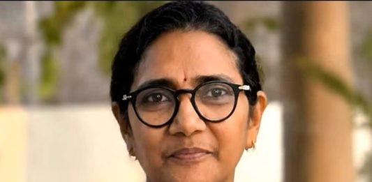 ഹെൽത്ത് ഇൻസ്പെക്ടറുടെ മരണകാരണം പക്ഷാഘാതം; പോസ്റ്റുമോർട്ടം റിപ്പോർട് Deepalekha death
