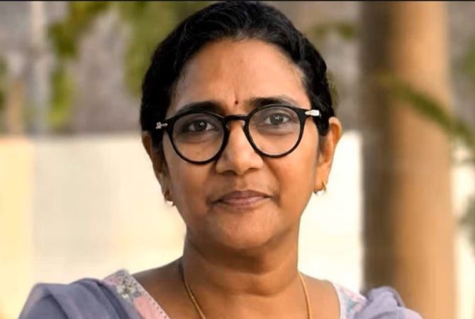 ഹെൽത്ത് ഇൻസ്പെക്ടറുടെ മരണകാരണം പക്ഷാഘാതം; പോസ്റ്റുമോർട്ടം റിപ്പോർട് Deepalekha death