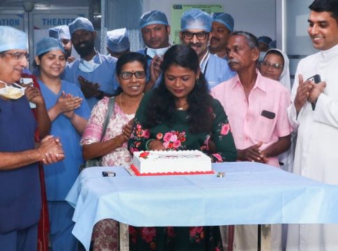 ദാനം ലഭിച്ച ഹൃദയവുമായി 13ആം വർഷം; സന്തോഷം പങ്കുവെച്ച് ശ്രുതി 13-years-heart-transplant-shruti