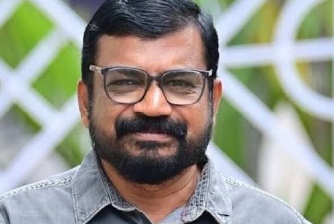 ദേശാഭിമാനി ‘കള്ളൻ വിജയൻ’ വിവാദം; കെആർ അജയൻ രാജിവെച്ചു KR Ajayan