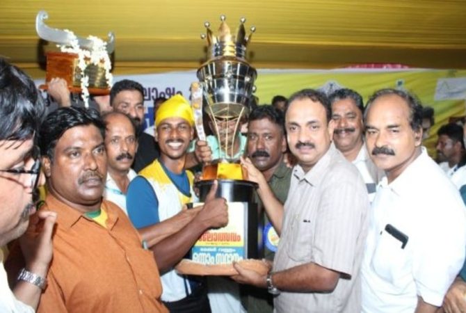 biyyam-kayal boat-race-ponnani malappuram