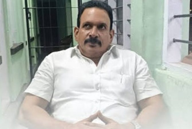 മുഖ്യമന്ത്രിയുടെ വാഹനം തടഞ്ഞ സംഭവം; ഡിസിസി അംഗം ചേന്തി അനിൽ അറസ്റ്റിൽ Chenthi Anil