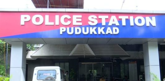 പരിക്കേറ്റവരെ ആശുപത്രിയിൽ എത്തിച്ചില്ല; പുതുക്കാട് സ്റ്റേഷനിൽ കൂട്ട സസ്പെൻഷൻ Mass Suspension in Puthukkad Police Station
