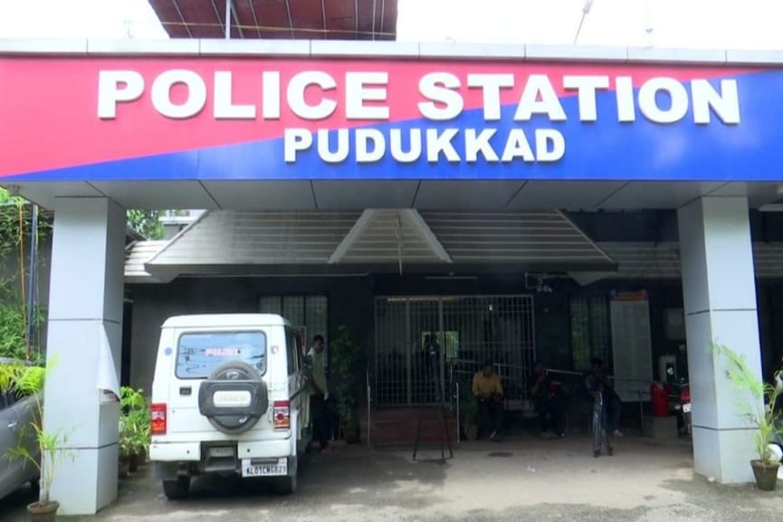 Mass Suspension in Puthukkad Police Station Mass Suspension in Puthukkad Police Station