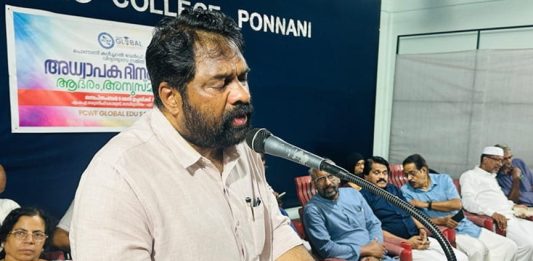 സാമൂഹിക വളർച്ച തടയുന്ന സമീപനങ്ങളെ ചെറുക്കണം: PCWF ചടങ്ങിൽ പിപി സുനീർ എംപി PCWF Teachers’ Day celebration in Ponnani, attended by MP PP. Suneer
