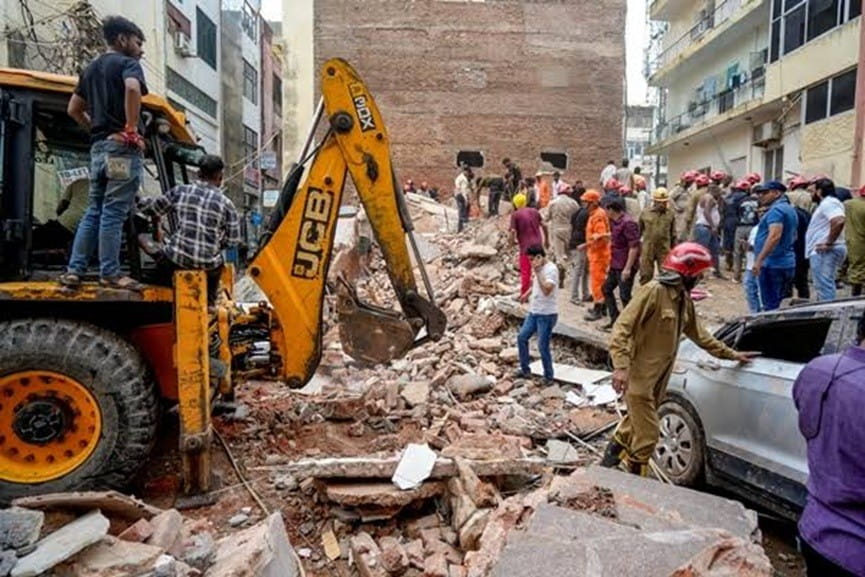 building collapse in Delhi building collapse in Delhi