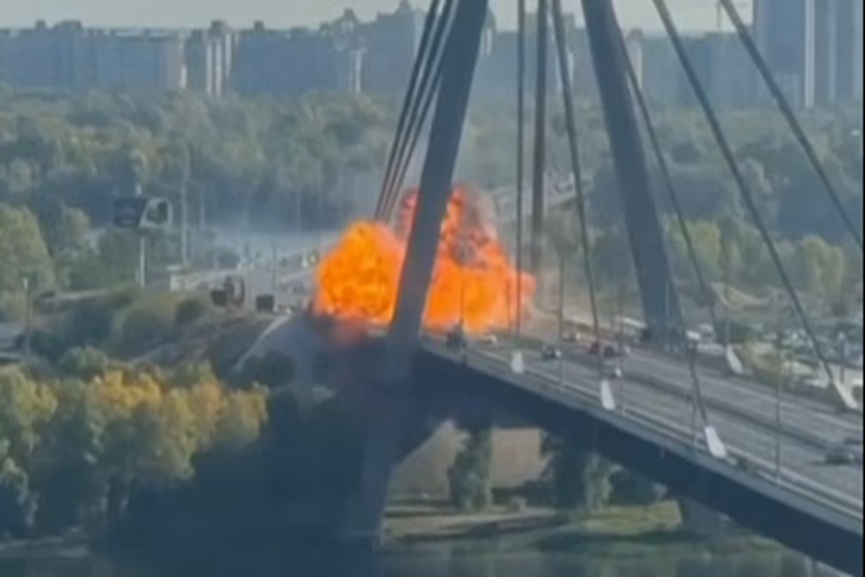 russian-drone-attack-kyiv-northern-bridge russian-drone-attack-kyiv-northern-bridge