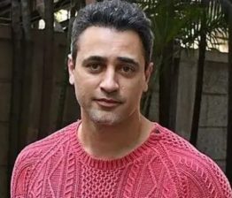 സിജെപി പ്രതിഷേധത്തിൽ പങ്കെടുത്തു; ഇമ്രാൻ ഖാനോട് രാജ്യം വിടാൻ മുംബൈ പോലീസ് Imran Khan