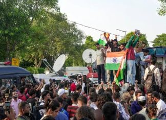 കോണോട്ട് പ്ളേസ് ഒഴിപ്പിച്ചു; 150ഓളം പേർ കസ്റ്റഡിയിൽ, നാളെയും പ്രതിഷേധം CJP Tiranga Rally Delhi