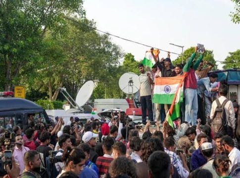 കോണോട്ട് പ്ളേസ് ഒഴിപ്പിച്ചു; 150ഓളം പേർ കസ്റ്റഡിയിൽ, നാളെയും പ്രതിഷേധം CJP Tiranga Rally Delhi