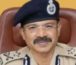 ചേരാനല്ലൂർ അപകടത്തിലെ വീഴ്ച; കൊച്ചി കമ്മീഷണർ കാളിരാജ് മഹേഷിനെ മാറ്റി Kaliraj Mahesh Kumar IPS